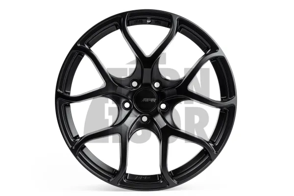 Джанта APR A01 Flow Formed 19 x 8.5 ET45 Gunmetal, Black или Silver Black Color 