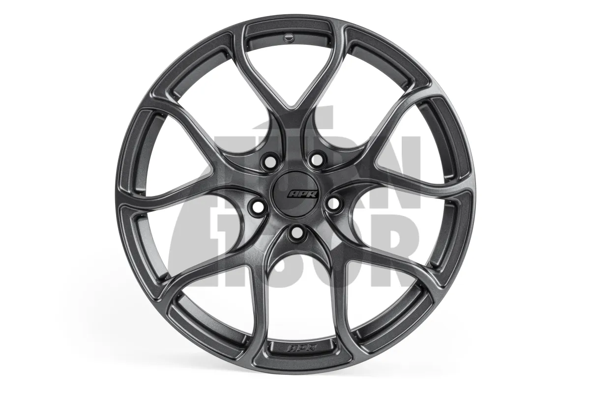 APR A01 Flow Formed джанта 18 x 8.5 ET45, Gunmetal, Black или Silver