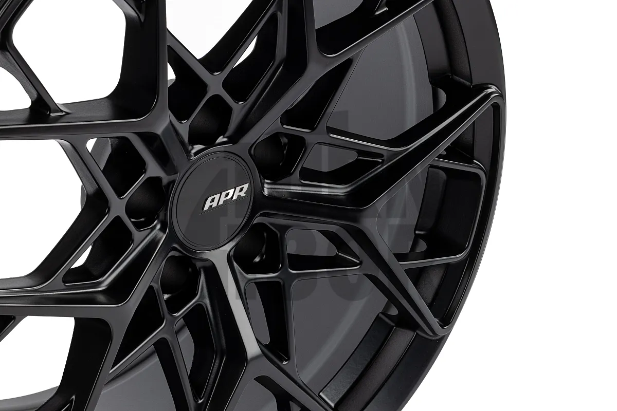 APR A02 Flow Formed джанта 19 x 8.5 ET45 – графит, бронз, черно или сребристо
