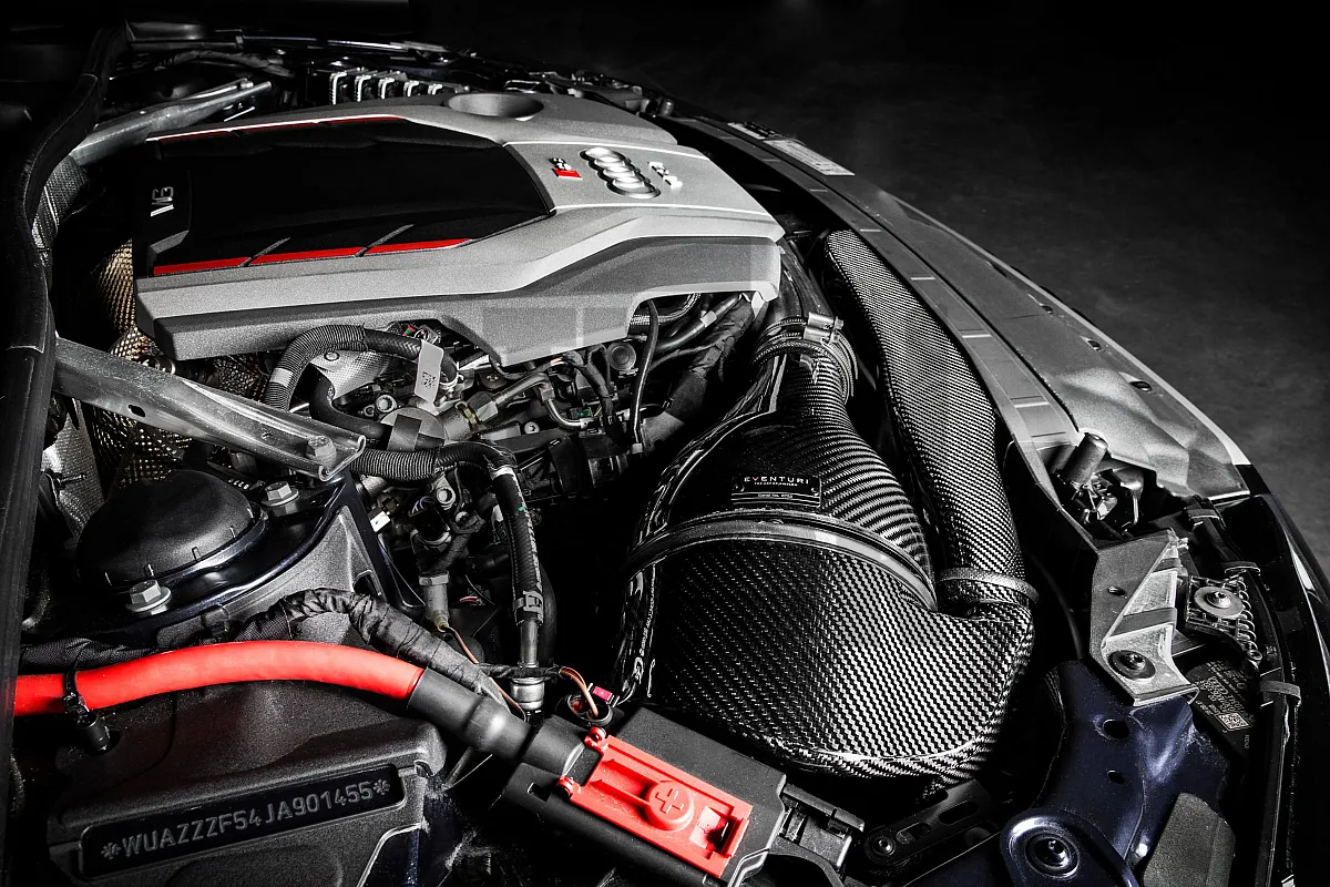 Карбонова всмукателна система Eventuri за Audi RS4 / RS5 B9