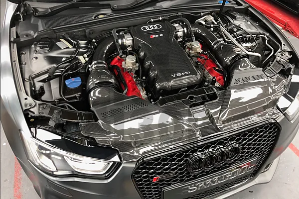 Карбонов капак за slam panel Eventuri за Audi RS5 B8