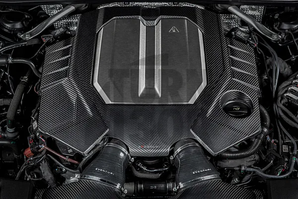 Карбонов капак за двигател Eventuri за Audi RS6 C8 / RS7 C8
