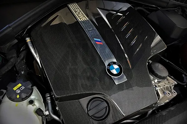 Карбонов капак за двигател Eventuri за BMW 135i / 235i / 335i / 435i N55