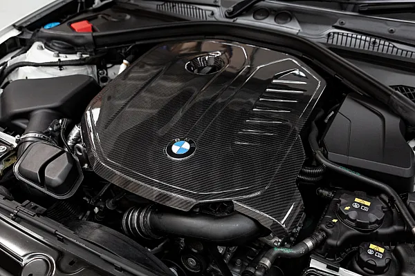 Eventuri карбонов капак на двигателя за BMW 140i / 240i / 340i / 440i B58