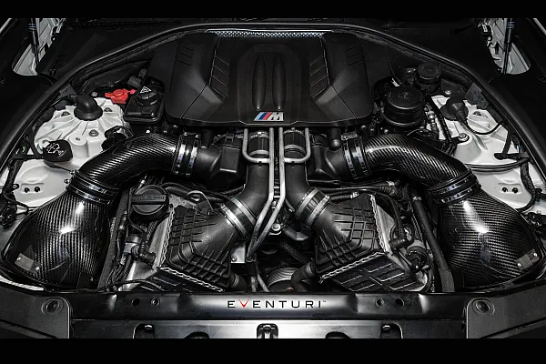 Карбонова всмукателна система Eventuri за BMW M5 F10