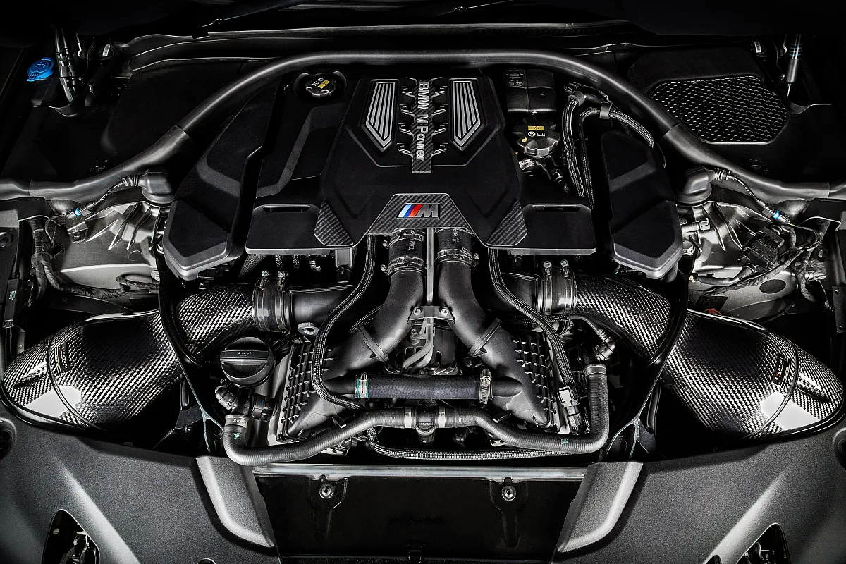 Eventuri V2 карбонова всмукателна система за BMW M5 F90 / M8 F9x