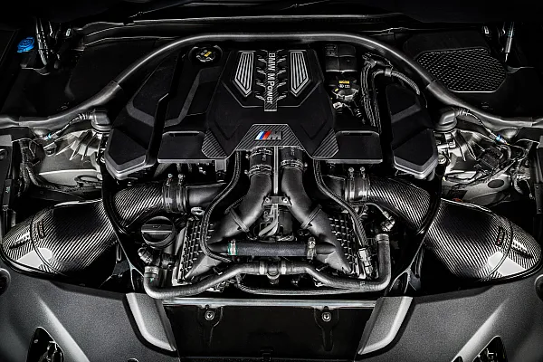 Eventuri V2 карбонова всмукателна система за BMW M5 F90 / M8 F9x
