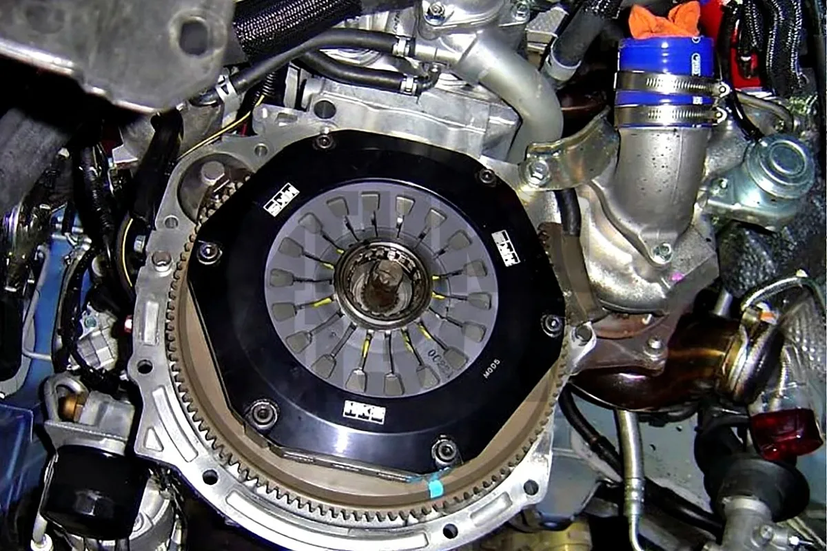 HKS Light Action Twin Plates Clutch and Flywheel Kit Mitsubishi Lancer Evo 10