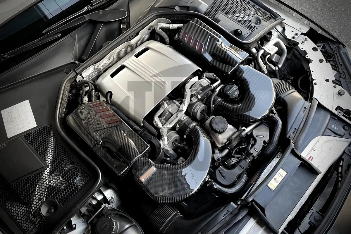 Armaspeed Въздушен Вход от Въглеродни Влакна за Mercedes C63 AMG W205