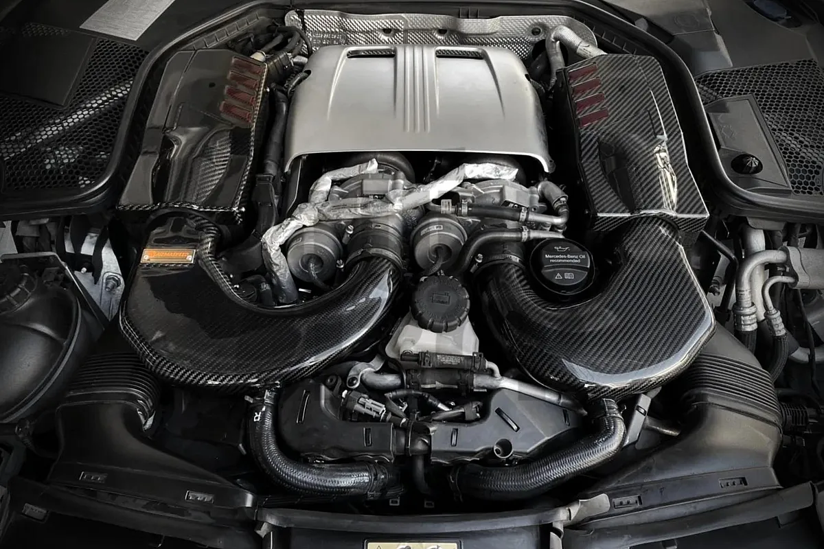 Armaspeed Въздушен Вход от Въглеродни Влакна за Mercedes C63 AMG W205