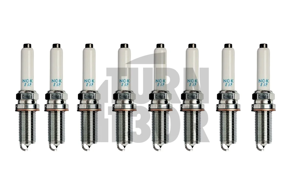 Запалителни свещи NGK SILFER8C7ES за Audi RS6 C7/C8 и RS7 C7/C8